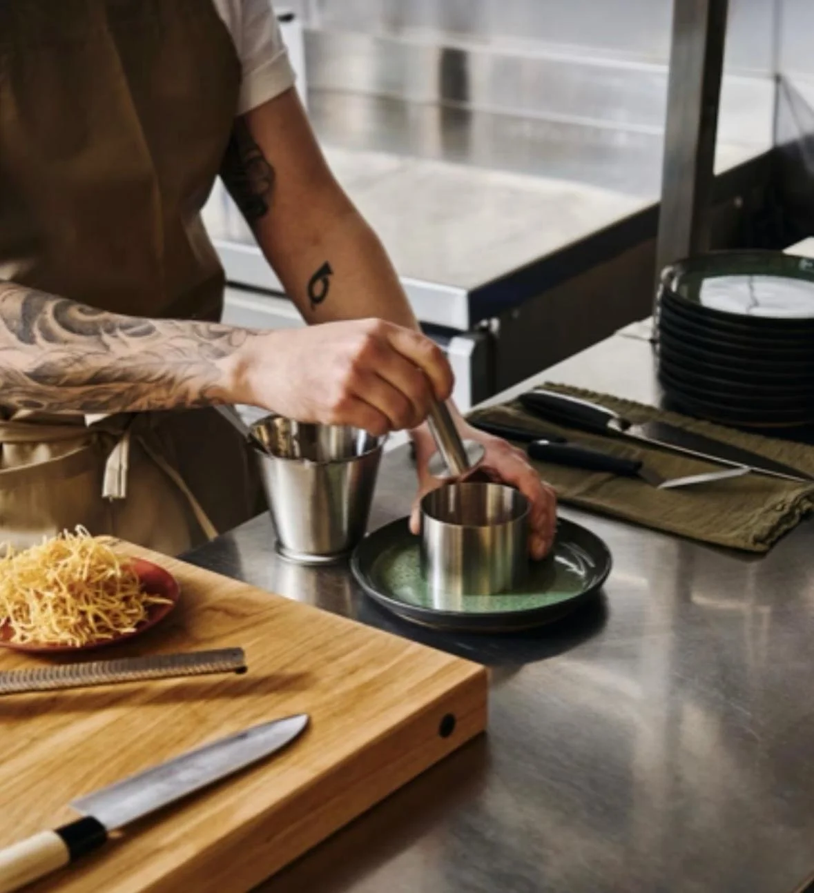 Técnica culinaria y emplatado de autor