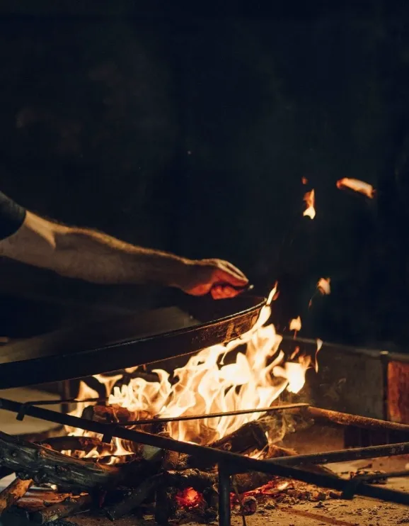 Paella a leña